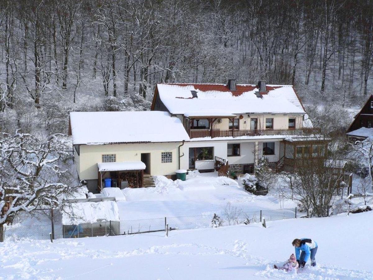 Quiet Holiday Home With Terrace Korbach Kültér fotó