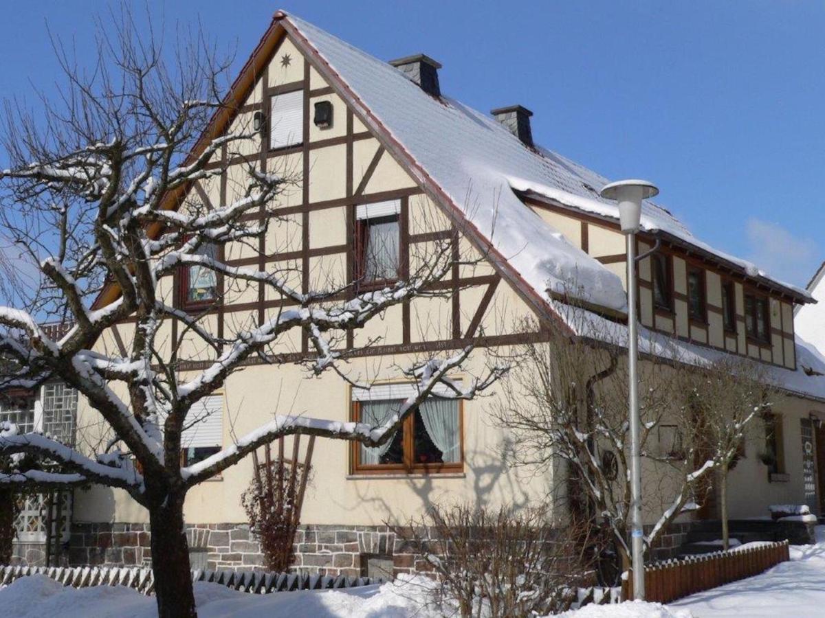 Quiet Holiday Home With Terrace Korbach Kültér fotó